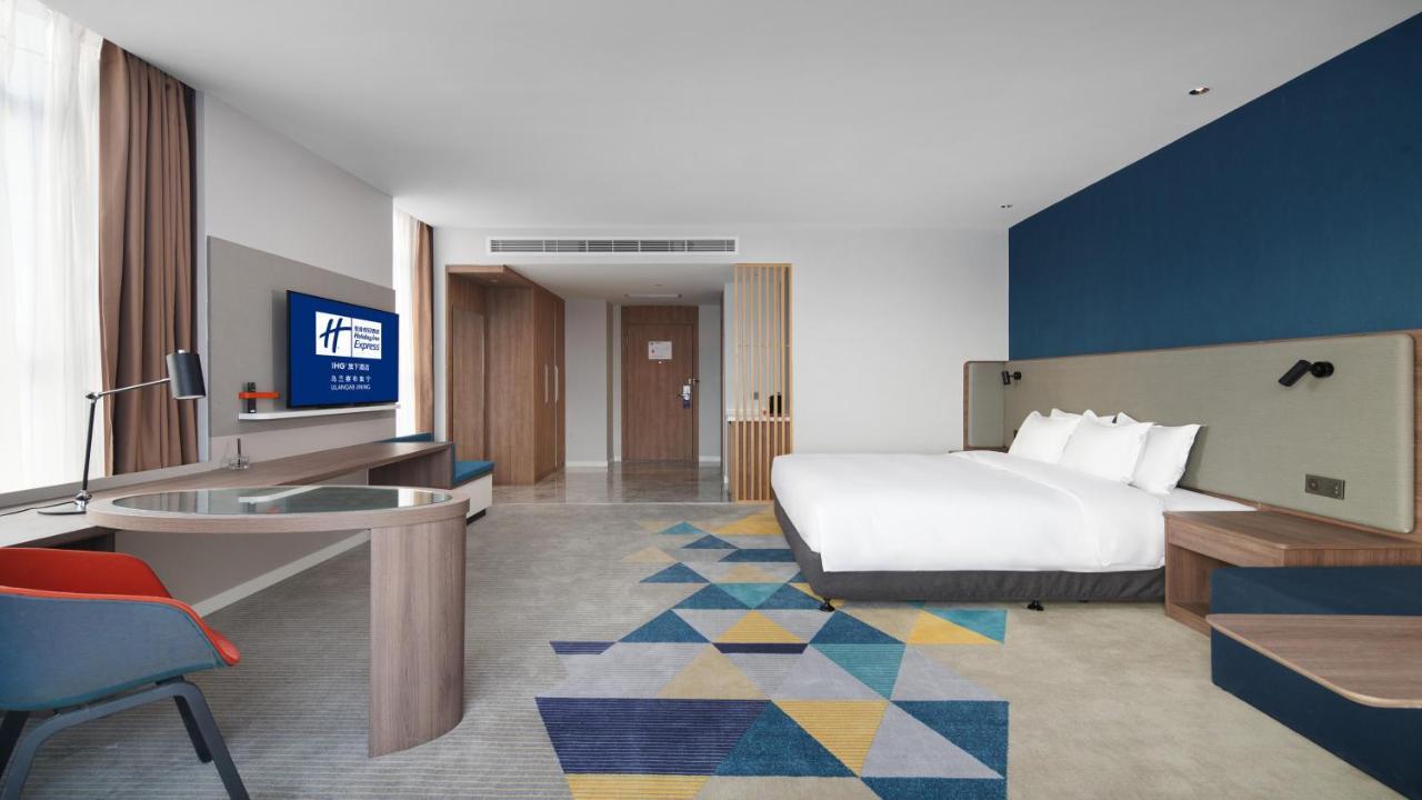 Holiday Inn Express Ulanqab Jining By Ihg Exterior foto